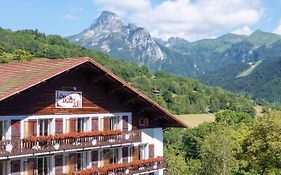 Hotel Restaurant Le Bois Joli Et Spa